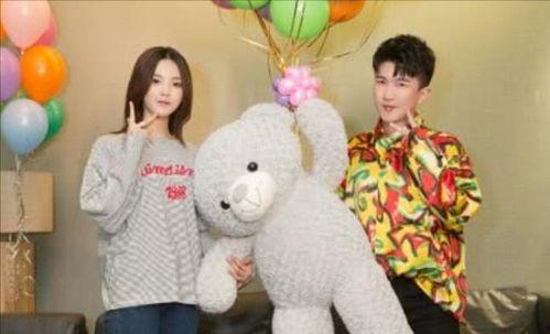 娱乐圈的吃瓜博主,明星背后的那些事儿